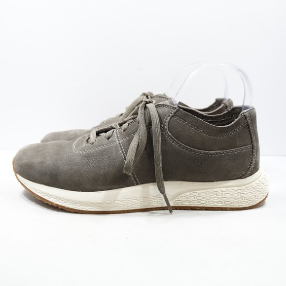 L. L. Bean Stone Coast Gray Leather Comfort Sneakers - 8.5M - Picture 1 of 7
